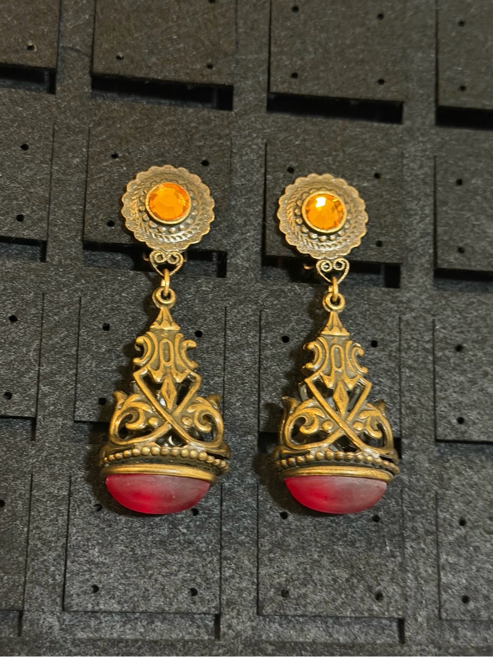 Robert Rose Vintage Clip-On Dangle Earrings